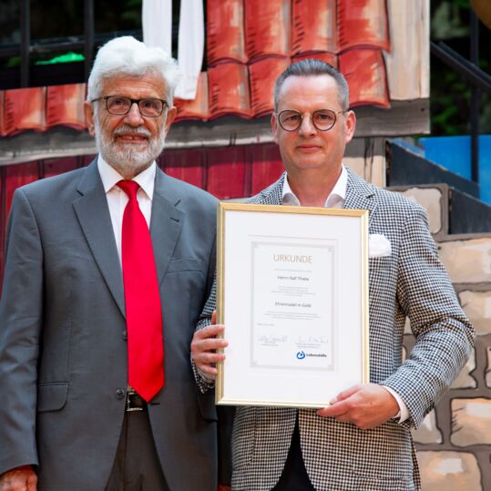 Verleihung Ehrennadel in Gold der Bundesvereinigung Lebenshilfe an Ralf Thiele, Laudator: Prof. Dr. Theo Klauß